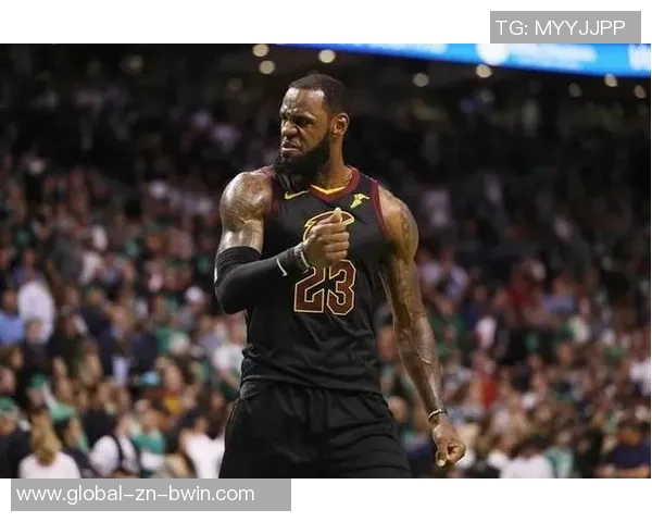 热火詹姆斯化身黑化战士狂砍内线无人能挡