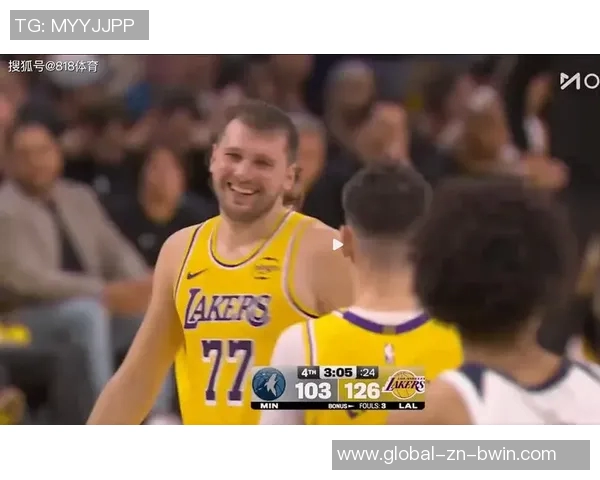 东契奇单节狂砍14分助球队逆转湖人苦苦追赶落后22分局势严峻 东契奇单节狂砍14分助球队逆转湖人苦苦追赶落后22分局势严峻