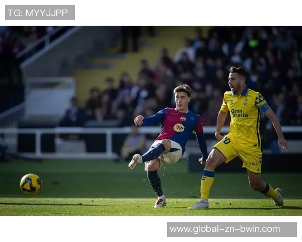 巴萨计划租借后买入17岁埃及前锋哈姆扎买断费定为400万欧元